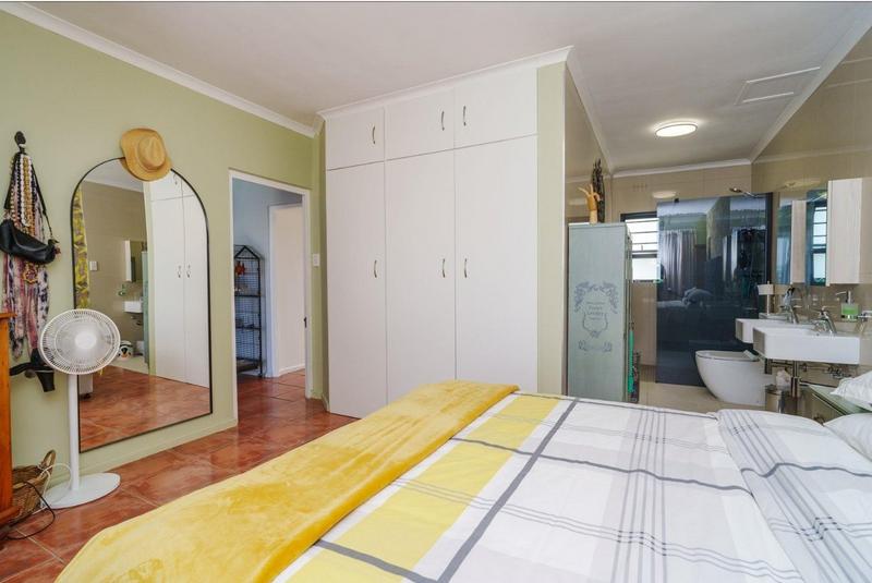 7 Bedroom Property for Sale in Fish Hoek Western Cape